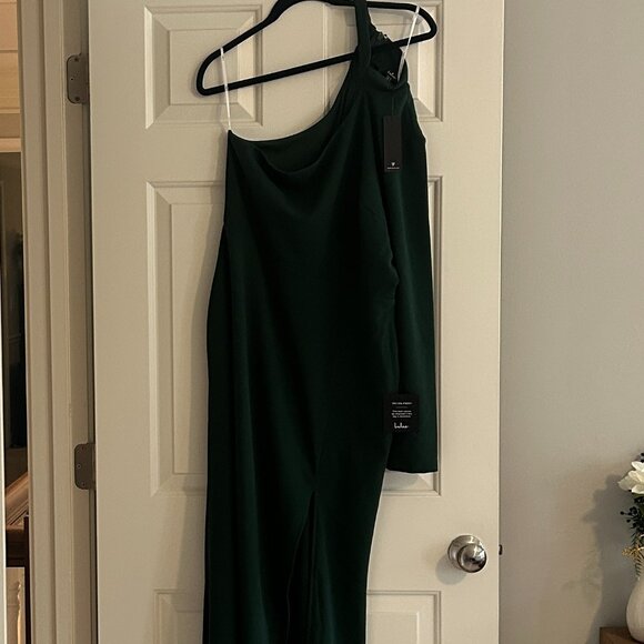 BNWT Lulus Keep It Interesting Emerald Cutout One-shoulder Maxi Dress - Size XL - Picture 5 of 5